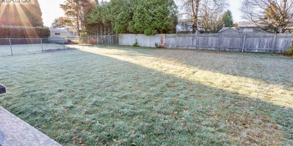 23 BARTHOLOMEW STREET Kitimat Photo 18 23 BARTHOLOMEW STREET Kitimat Photo 18